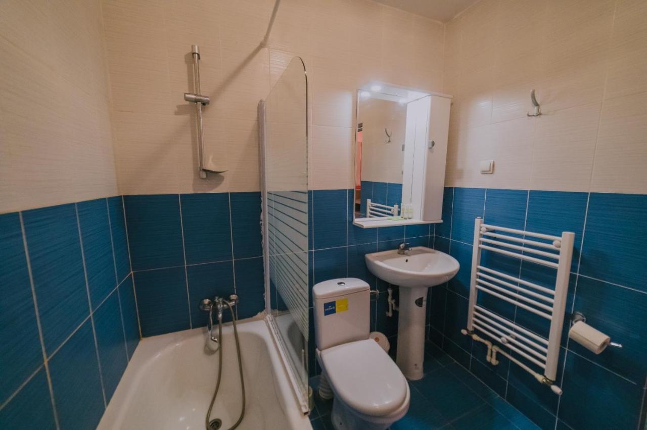 Hostel Denisa Buzau Ngoại thất bức ảnh
