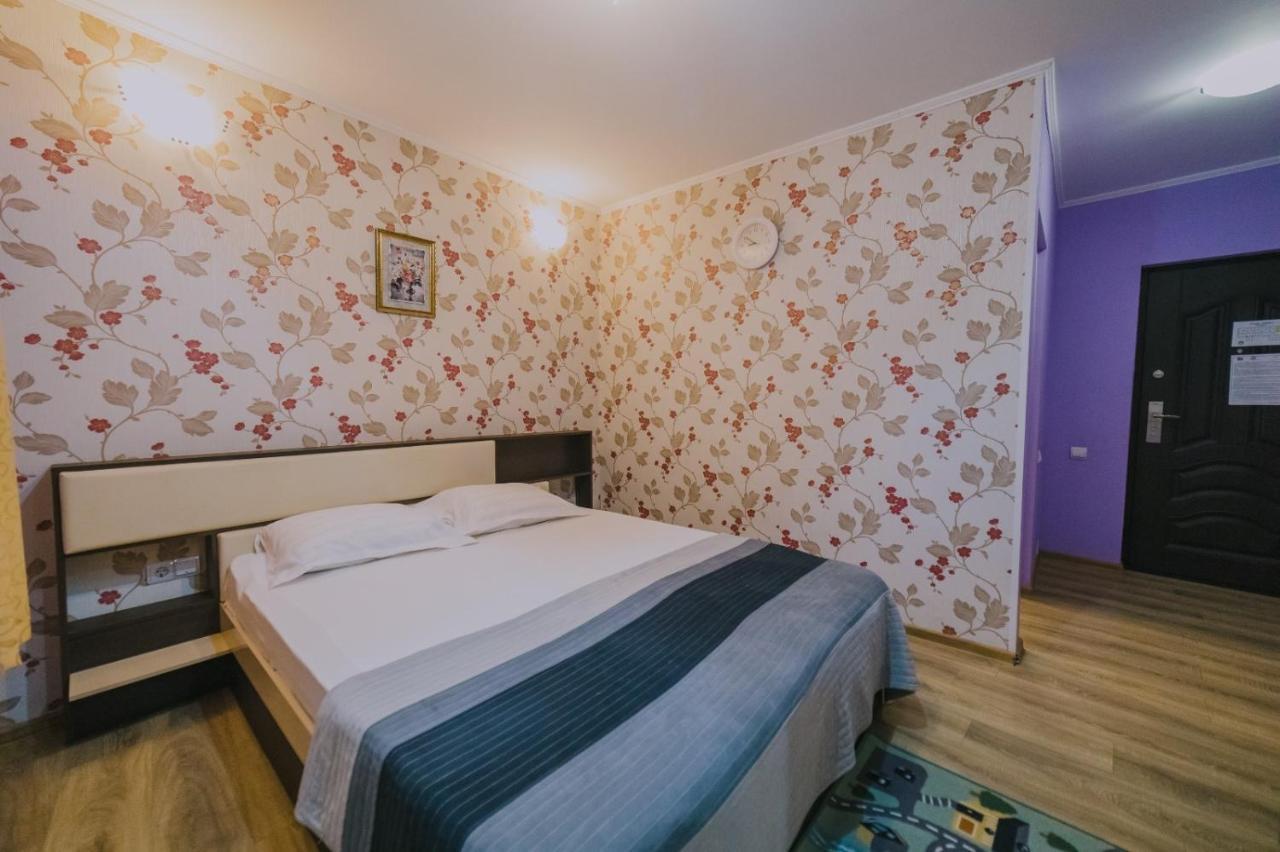 Hostel Denisa Buzau Ngoại thất bức ảnh